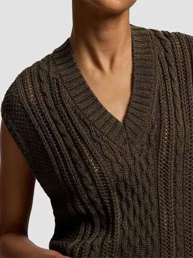 Ralph Lauren Collection Women's Cable-Knit Silk-Cashmere Sweater Vest | Thumbnail 4 Ralph Lauren Collection Women's Cable-Knit Silk-Cashmere Sweater Vest | Thumbnail 4