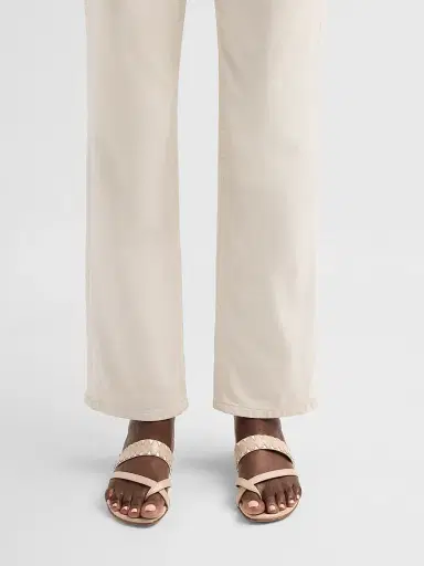 Manolo Blahnik Women's Susonda Leather Sandals | Thumbnail 2