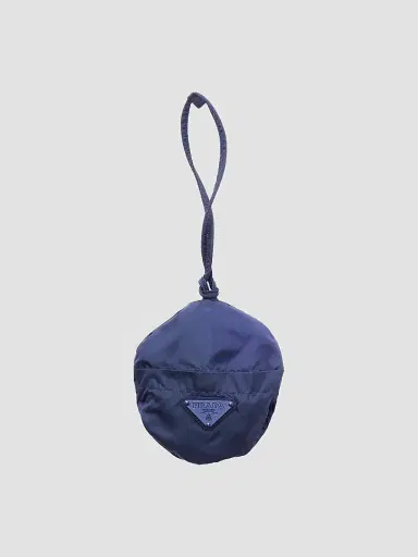 Prada Women's Foldable Nylon Bucket Hat | Thumbnail 3 Prada Women's Foldable Nylon Bucket Hat | Thumbnail 3