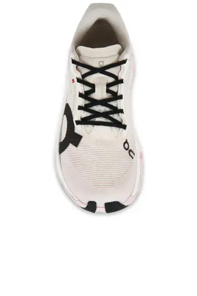 ON Cloudmonster 3 Hyper Sneaker | Thumbnail 4 ON Cloudmonster 3 Hyper Sneaker | Thumbnail 4