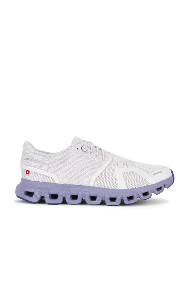 On Cloud 6 Sneaker