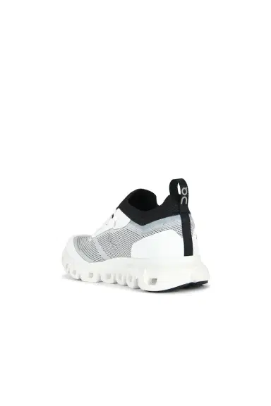 ON Cloud 6 Versa Sneaker | Thumbnail 3 ON Cloud 6 Versa Sneaker | Thumbnail 3