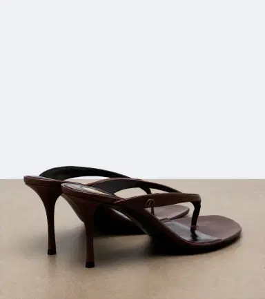 Saint Laurent Sue leather thong sandals | Thumbnail 3 Saint Laurent Sue leather thong sandals | Thumbnail 3