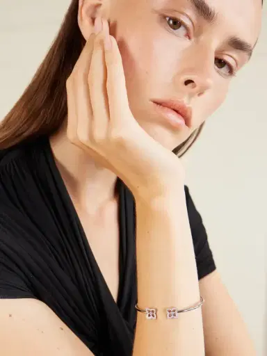 De Beers London Lotus By De Beers 18-karat White Gold Diamond Bangle | Thumbnail 2
