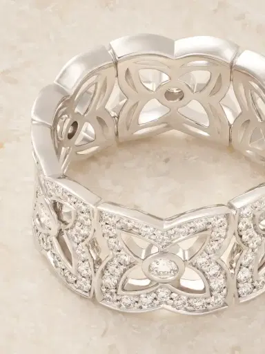 De Beers London Lotus By De Beers 18-karat White Gold Diamond Ring | Thumbnail 3