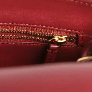 Chanel Chanel Maxi "Souplissimo" Small Flap Bag Burgundy Grained Calfskin Gold Hardware | Thumbnail 9
