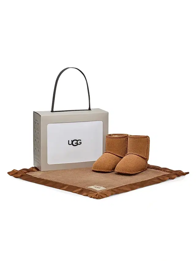 UGG Baby's Classic Boots & Blanket Gift Set - Beige 2 (Baby)