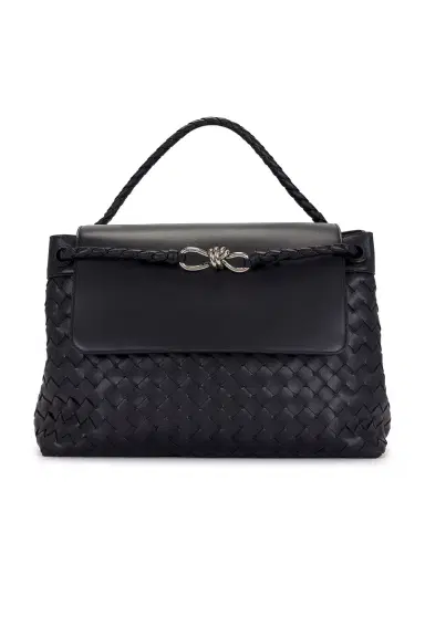 Bottega Veneta Andiamo Messenger Intrecciato 15 Avenue | Thumbnail 3 Bottega Veneta Andiamo Messenger Intrecciato 15 Avenue | Thumbnail 3