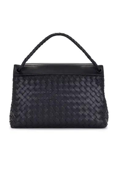 Bottega Veneta Andiamo Messenger Intrecciato 15 Avenue | Thumbnail 4 Bottega Veneta Andiamo Messenger Intrecciato 15 Avenue | Thumbnail 4
