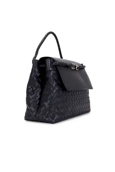 Bottega Veneta Andiamo Messenger Intrecciato 15 Avenue | Thumbnail 5 Bottega Veneta Andiamo Messenger Intrecciato 15 Avenue | Thumbnail 5