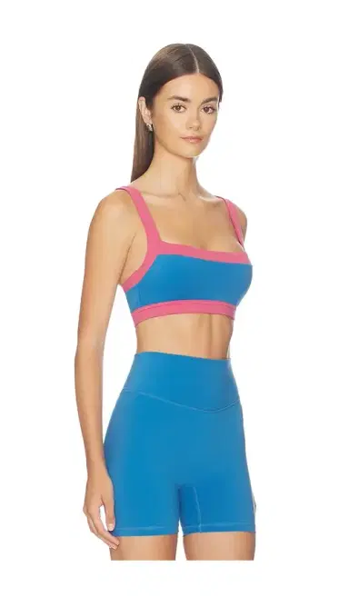FORM Straight Neck Sports Bra | Thumbnail 2
