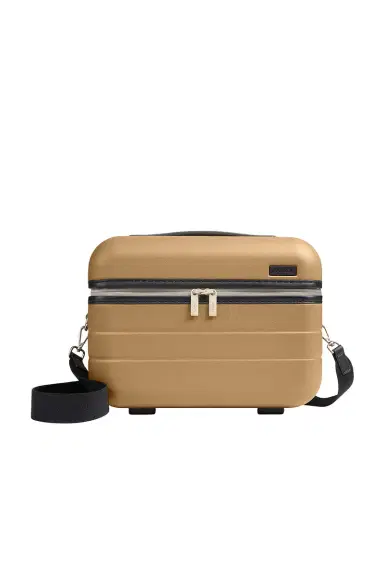 Away The Train Case | Thumbnail 1 Away The Train Case | Thumbnail 1