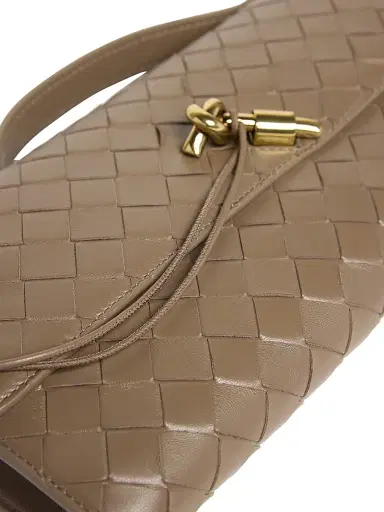 Bottega Veneta Women's Andiamo Intrecciato Leather Top-Handle Clutch | Thumbnail 5 Bottega Veneta Women's Andiamo Intrecciato Leather Top-Handle Clutch | Thumbnail 5