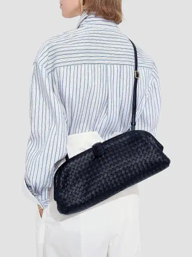 Bottega Veneta Women's Lauren Intrecciato Leather Clutch | Thumbnail 3 Bottega Veneta Women's Lauren Intrecciato Leather Clutch | Thumbnail 3