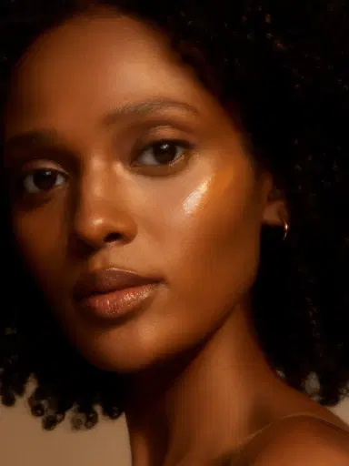 Clé de Peau Beauté Women's The Foundation SPF 22 - O100 Rich Deep Ocher | Thumbnail 2 Clé de Peau Beauté Women's The Foundation SPF 22 - O100 Rich Deep Ocher | Thumbnail 2