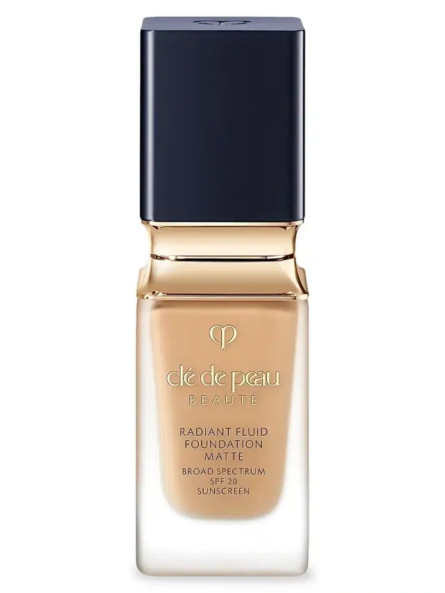 Clé de Peau Beauté Women's Radiant Fluid Foundation Matte Broad Spectrum SPF 20 Sunscreen - O50 Tan Ocher