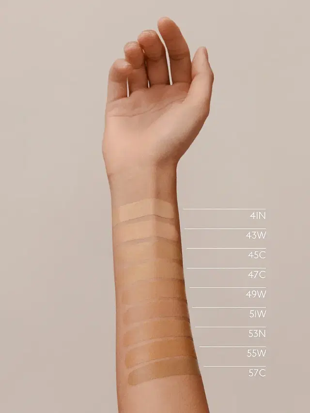 HERMÈS Hermès Plein Air Luminous Matte Skin Care Foundation - 51 Macadamia