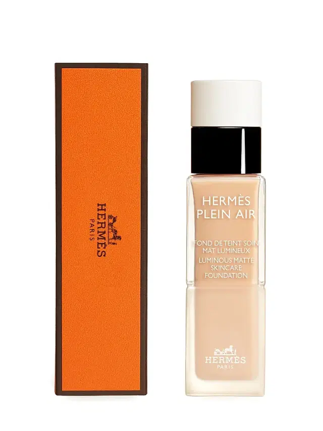HERMÈS Hermès Plein Air Luminous Matte Skin Care Foundation - 33 Sisal