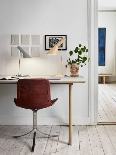 Louis Poulsen AJ Table Lamp | Thumbnail 4 Louis Poulsen AJ Table Lamp | Thumbnail 4