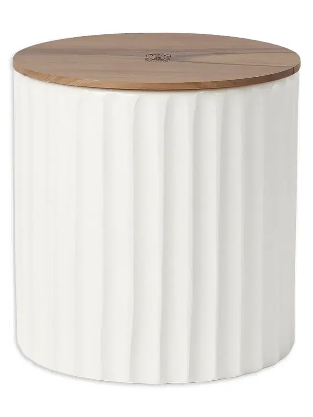 Brunello Cucinelli Large Scented Candle in Ridged Ceramic Vessel with Walnut Wood Lid - Milk