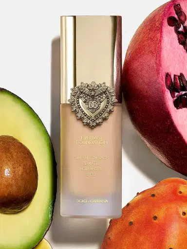 Dolce & Gabbana Women's Everlast Foundation | Thumbnail 1 Dolce & Gabbana Women's Everlast Foundation | Thumbnail 1