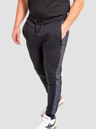 Maceoo Men's Ascension Panel Joggers | Thumbnail 4