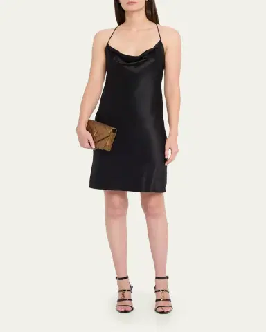 Saint Laurent Envelope Small YSL Wallet on Chain in Metallic Leather | Thumbnail 5 Saint Laurent Envelope Small YSL Wallet on Chain in Metallic Leather | Thumbnail 5