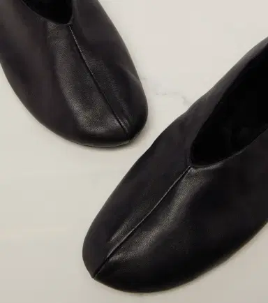 The Row Stella shearling-trimmed leather ballet flats | Thumbnail 4 The Row Stella shearling-trimmed leather ballet flats | Thumbnail 4