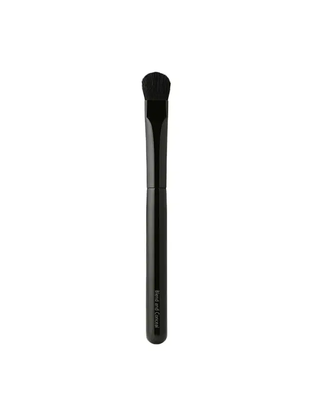 Chantecaille Bio Lift Concealer Brush