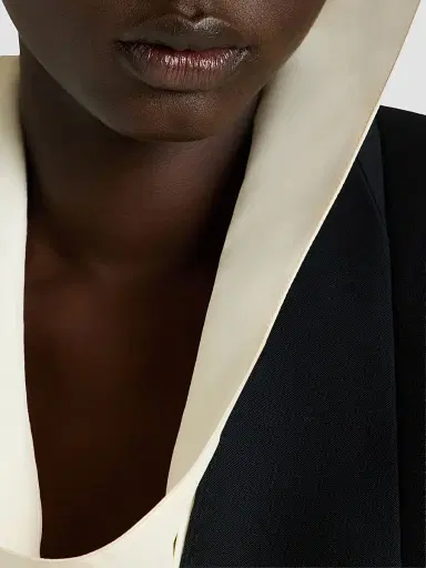 Givenchy Women's Reverse Lapel Blazer in wool | Thumbnail 7 Givenchy Women's Reverse Lapel Blazer in wool | Thumbnail 7