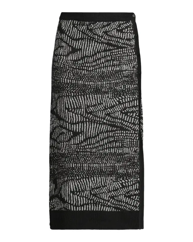 Animal Abstract Jacquard Soft Knit Midi Skirt Animal Abstract Jacquard Soft Knit Midi Skirt