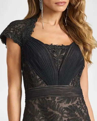 Tadashi Shoji Pleated Mesh & Textured Lace Midi Dress | Thumbnail 5