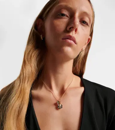 Foundrae Resilience 18kt gold pendant necklace with diamonds | Thumbnail 3