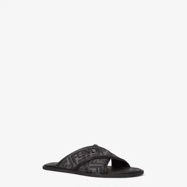 Fendi Sandals with cross-over bands and non-slip rubber soles | Thumbnail 2