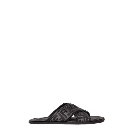 Fendi Sandals with cross-over bands and non-slip rubber soles