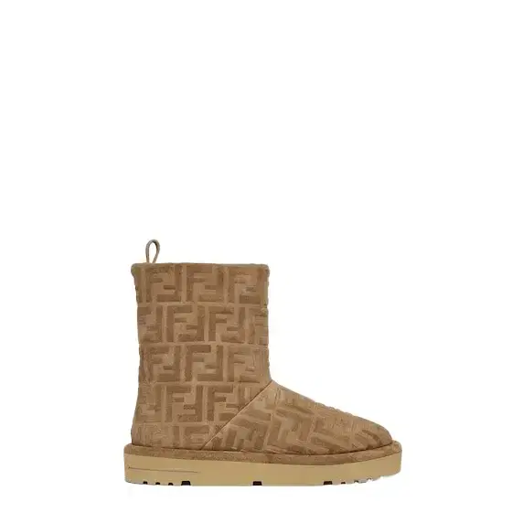 Fendi Low après-ski boots with round toe and pull-on construction