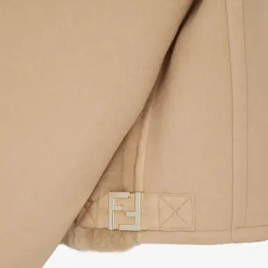 Fendi Cropped jacket with shirt collar and long raglan sleeves | Thumbnail 3