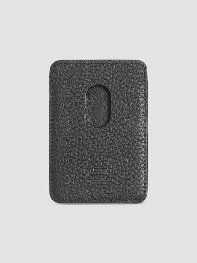 Valentino Garavani Women's Rockstud Magnetic Cardholder in Grainy Calfskin - Black | Thumbnail 2 Valentino Garavani Women's Rockstud Magnetic Cardholder in Grainy Calfskin - Black | Thumbnail 2
