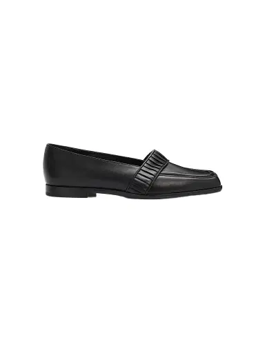 Manolo Blahnik Women's Minoffa Leather Loafers | Thumbnail 1