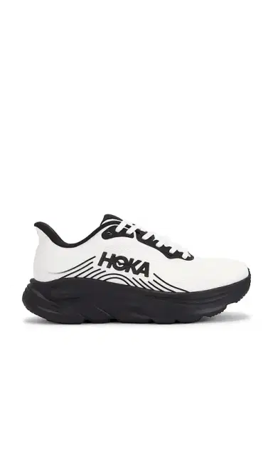 HOKA Clifton 11 Sneakers | Thumbnail 1