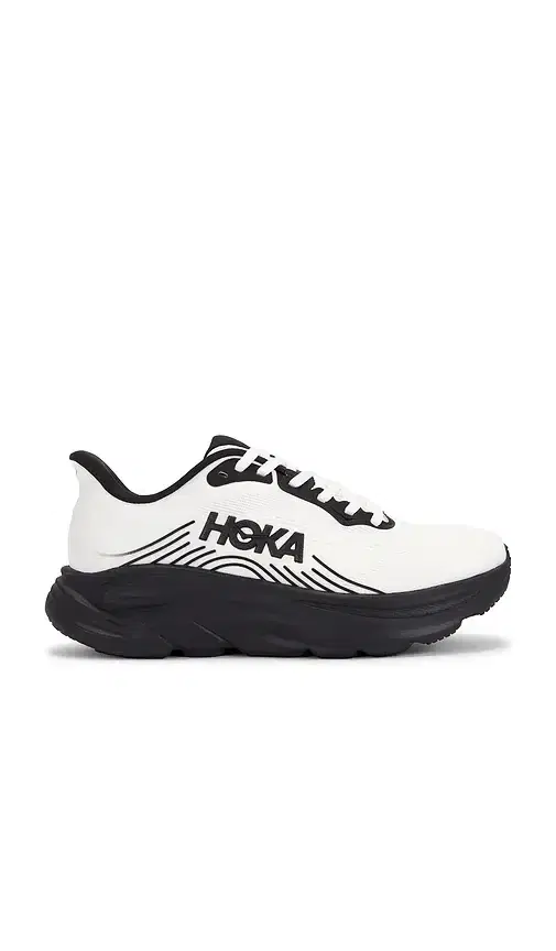 HOKA Clifton 11 Sneakers