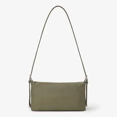 Fendi Since its debut in 1997, it has become a brand icon, now | Thumbnail 6 Fendi Since its debut in 1997, it has become a brand icon, now | Thumbnail 6