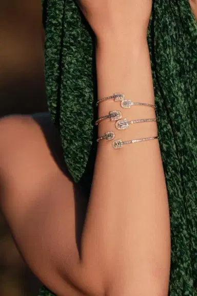 U LOS ANGELES Diamond U Duo Mini Baguette Bangle Bracelet - Yellow Gold | Thumbnail 2