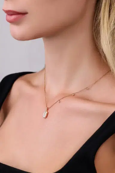 U LOS ANGELES Diamond White Quartz Solo Charm Necklace | Thumbnail 2