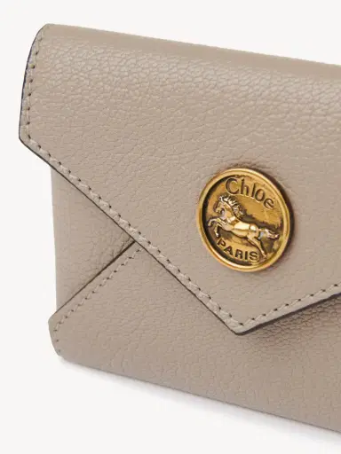 Chloé Envelope card holder in grained leather | Thumbnail 6
