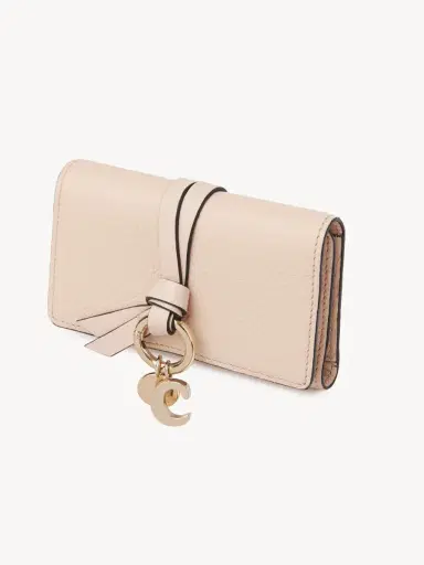 Chloé Alphabet key case in grained leather | Thumbnail 5
