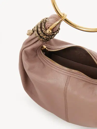 Chloé Small Snake Bracelet Hobo bag in grained leather | Thumbnail 7