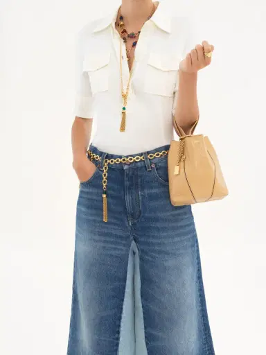Chloé Small Chloé Spin tote bag in grained leather | Thumbnail 9 Chloé Small Chloé Spin tote bag in grained leather | Thumbnail 9