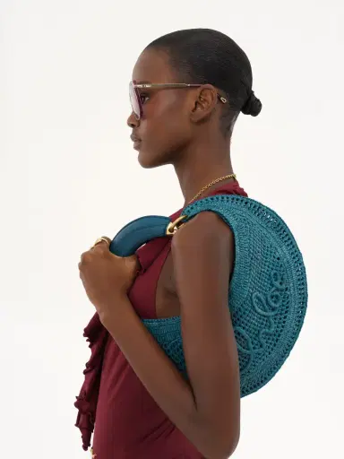 Chloé Summer Banana hobo bag in raffia | Thumbnail 3