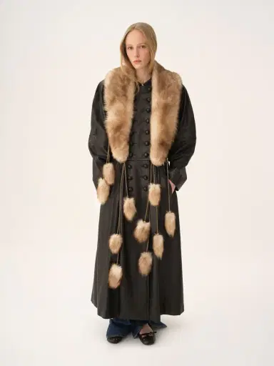 Chloé The Treasure Tails scarf in shearling | Thumbnail 4